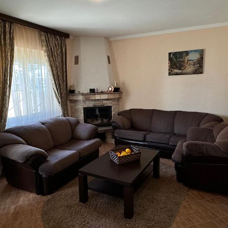 Villa Del Mare Dobra Voda Eksteriør billede